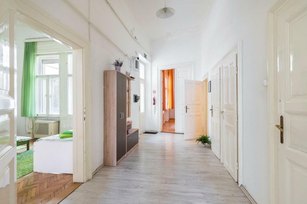 Izabella Home Budapest Exterior photo